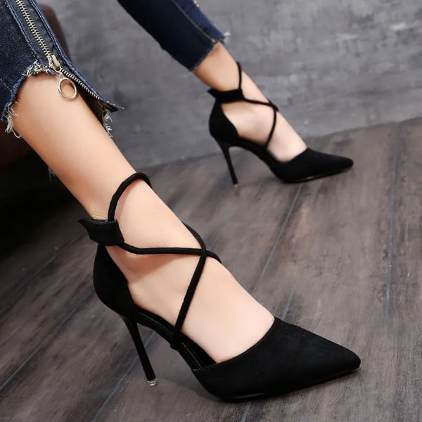 High heels 2023 autumn new style pointy thin with black leather matching small temperament single shoes shallow mouth